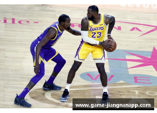 江南体育app下载NBA詹姆斯惊艳爆扣，全场观众惊叹瞬间！
